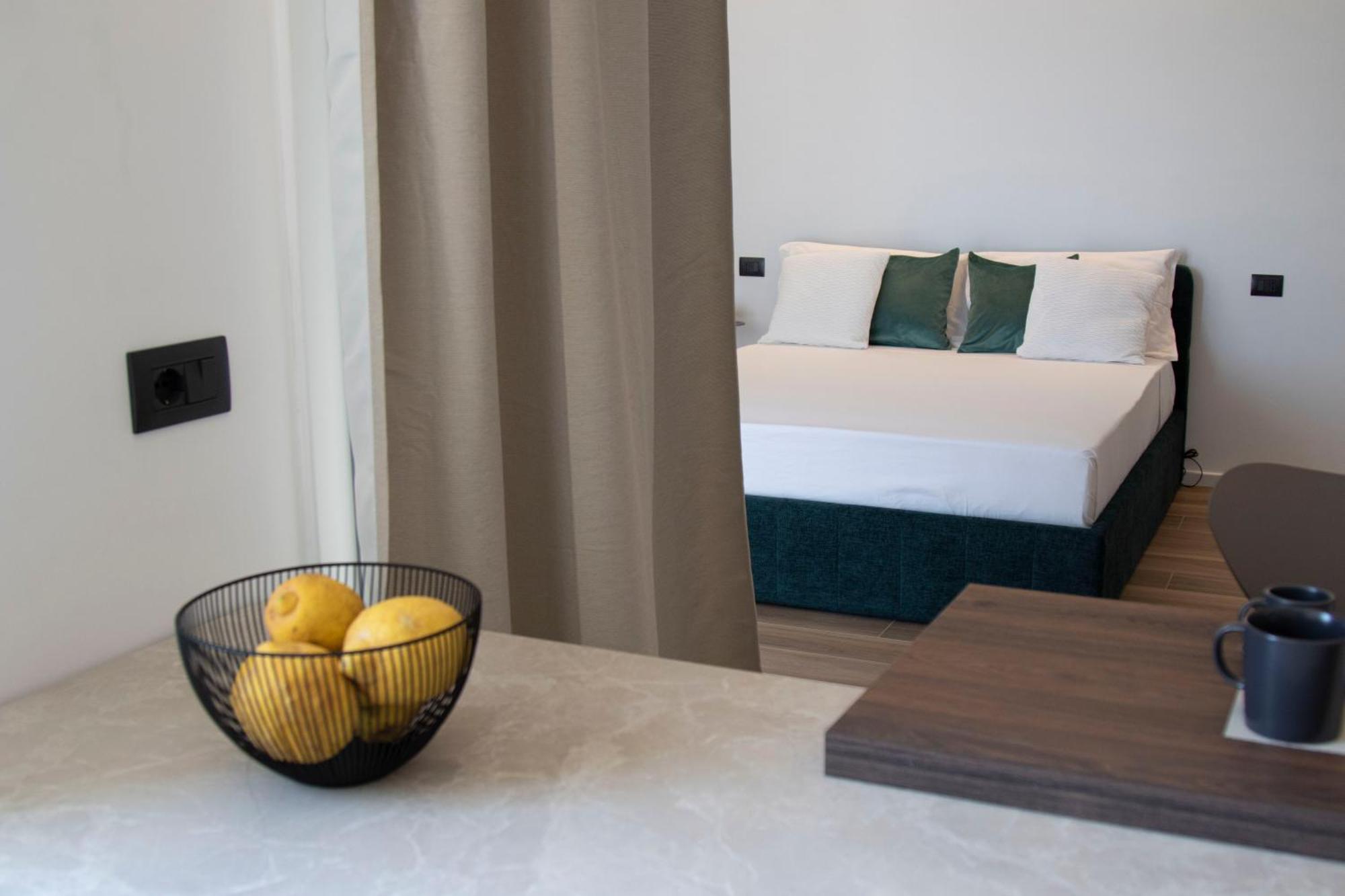 Mamala Apartment Syracuse ภายนอก รูปภาพ