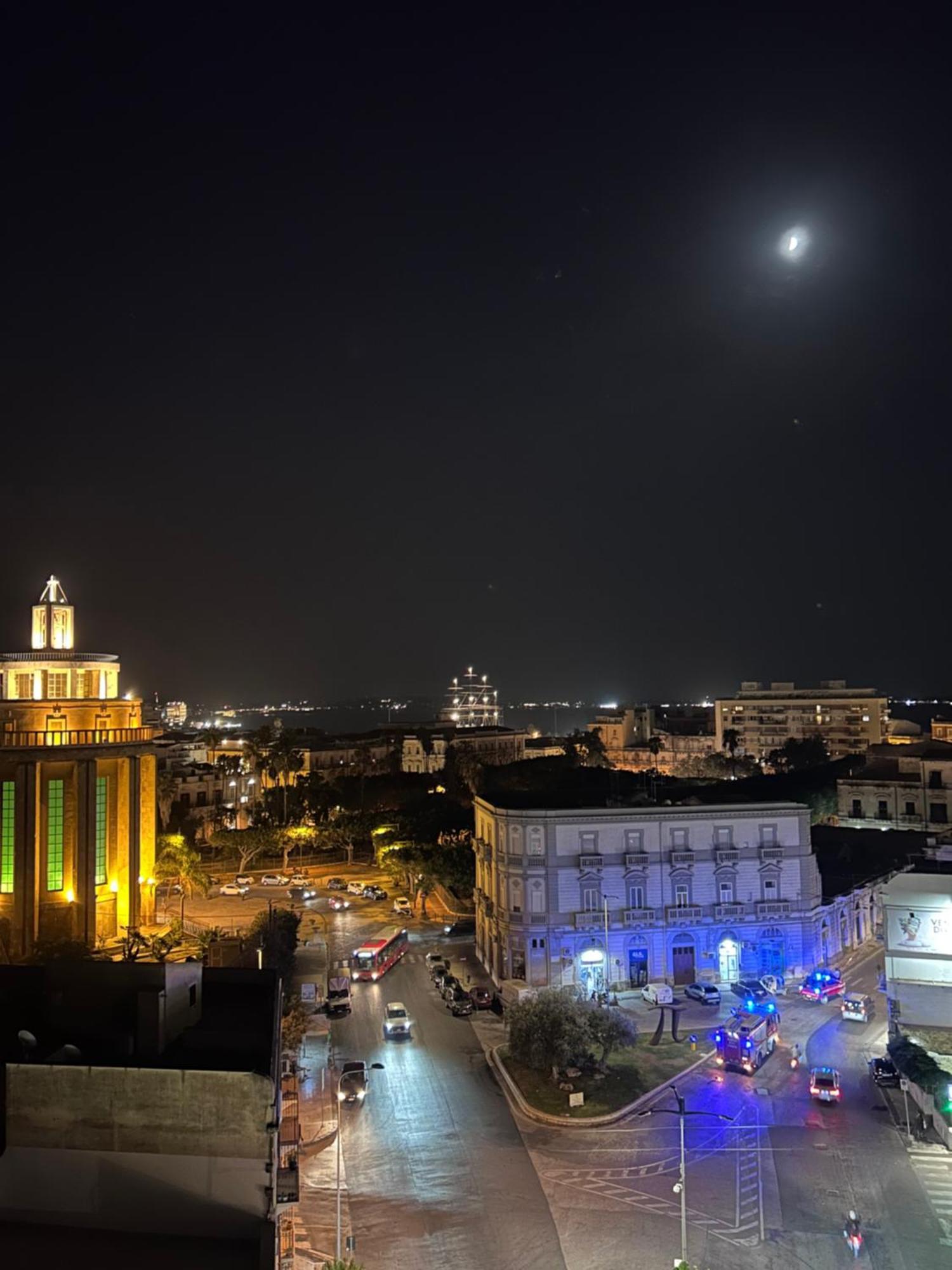 Mamala Apartment Syracuse ภายนอก รูปภาพ
